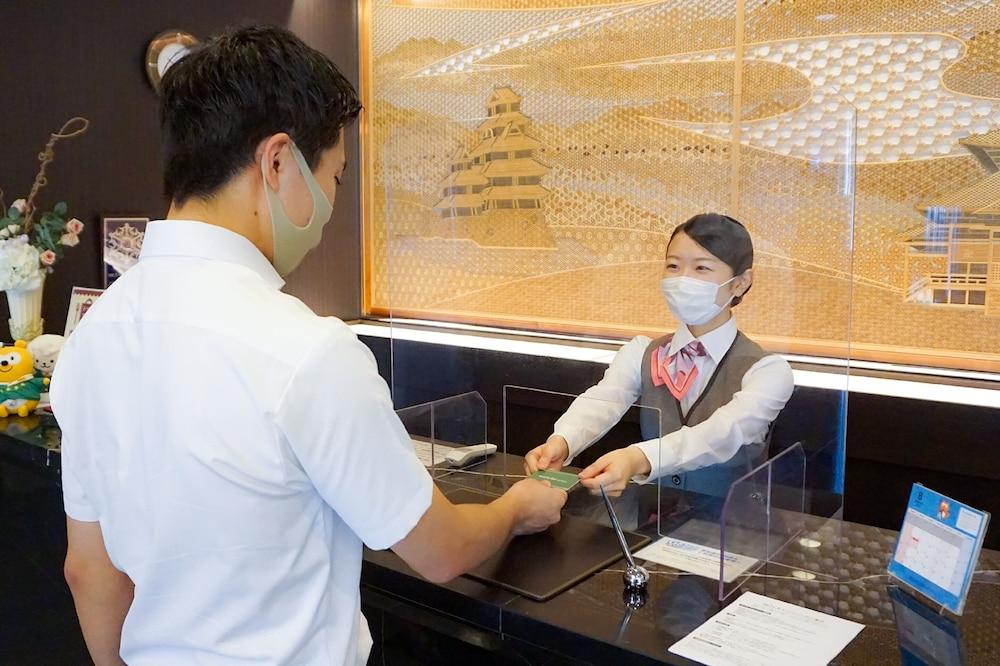 Hotel Route-Inn Court Kofu Екстер'єр фото